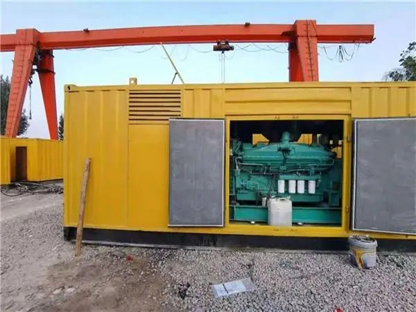 东河冬季低温环境下，500KW发电机组应该选择什么类型的启动电瓶？